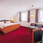 Zum Kreuz