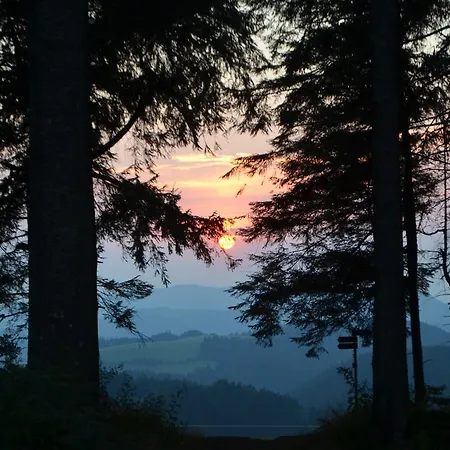 Zum Kreuz Konukevi 3*