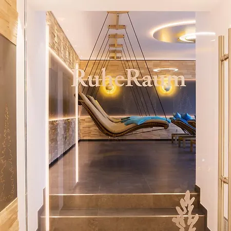 Zum Kreuz Konukevi 3*