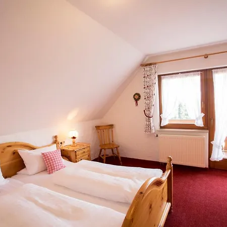 Zum Kreuz Sankt Märgen