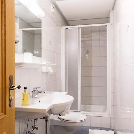 Zum Kreuz Sankt Märgen